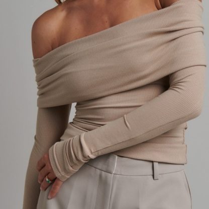 Women's Off-the-shoulder Fashion Tops T T-shirt - Image 7