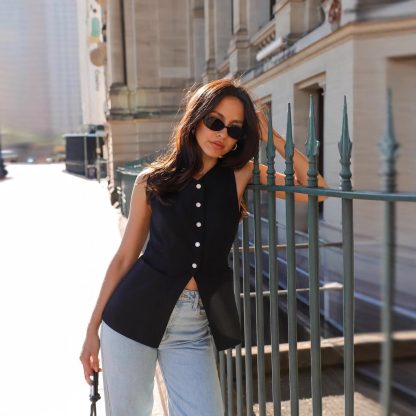 Solid Color And V-neck Sleeveless Vest Design Vest - Image 4