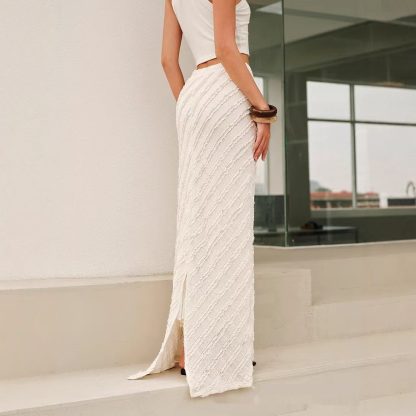 Fashionable Knitted Jacquard Split Skirt - Image 3