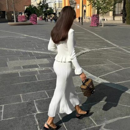 Ruffled V-neck Hip With A Set Of Suit - Image 3