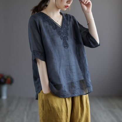 Women's Fashion Retro Cotton And Linen Embroidered V-neck Short-sleeved T-shirt - Image 5