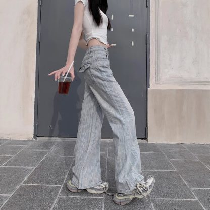 New Loose Slimming Light-colored High Waist Bootcut Jeans For Women - Image 3